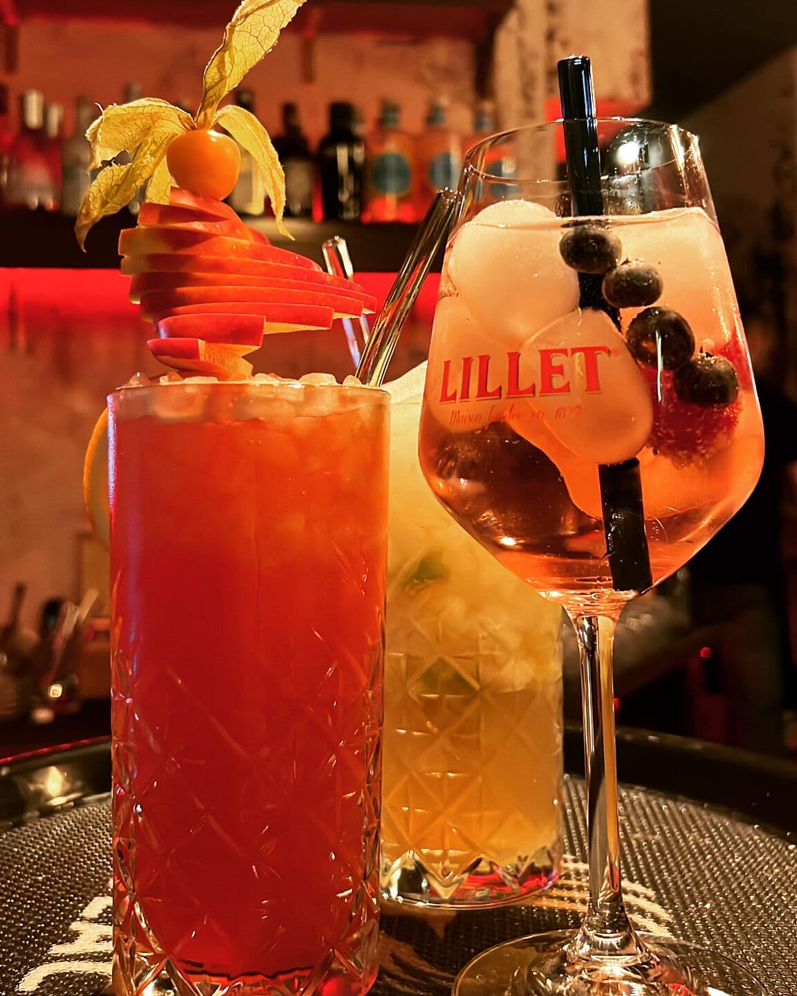 Cocktails an der Bar